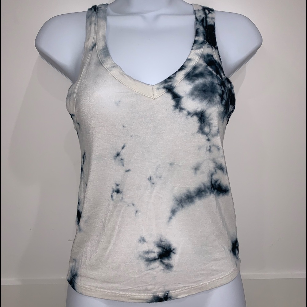 NWOT SOLD OUT STYLE American eagle Tank Top